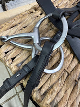 Load image into Gallery viewer, S/H Complete Hunter Snaffle Bridle &amp; Rubber Reins - Black - Cob