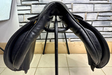 Load image into Gallery viewer, 17 1/2” Medium Jeffries Falcon Event GP Saddle - Black