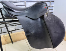 Load image into Gallery viewer, 17 1/2” Medium Albion Legend Jump Saddle - Black