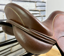 Load image into Gallery viewer, 17 1/2” Wide Loxley by Bliss GP Saddle - Brown