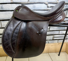 Load image into Gallery viewer, 17” Wide Farrington/Shires GP Saddle - Brown