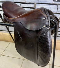Load image into Gallery viewer, 15” Medium Barnsby Pony Club GP Saddle - Brown