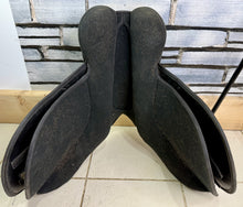 Load image into Gallery viewer, 17” Wide  HiLite Elite Cob Flexi GP Saddle - Black - Extra Wide