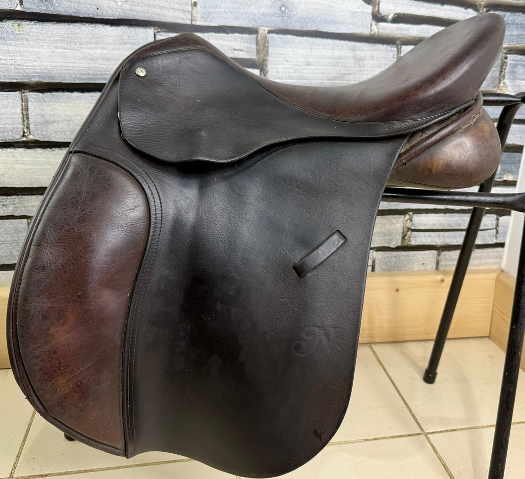 18” MW Novus WH/VSD Saddle - Brown
