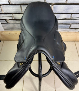 17” MW Southern Stars Monoflap Jump Saddle - Black