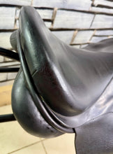 Load image into Gallery viewer, 17” XXW Hamilton Balance GP Saddle - Black - 7X Wide