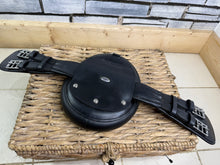 Load image into Gallery viewer, S/H 65cm/26” Prestige Doughnut RP Leather Girth - Black