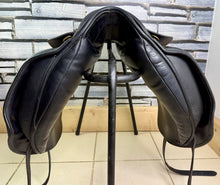 Load image into Gallery viewer, 18” MW Ideal Suzannah LH Dressage Saddle - Black