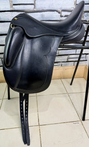 17 1/2” Wide Stride Free Elite Dressage Saddle - Black