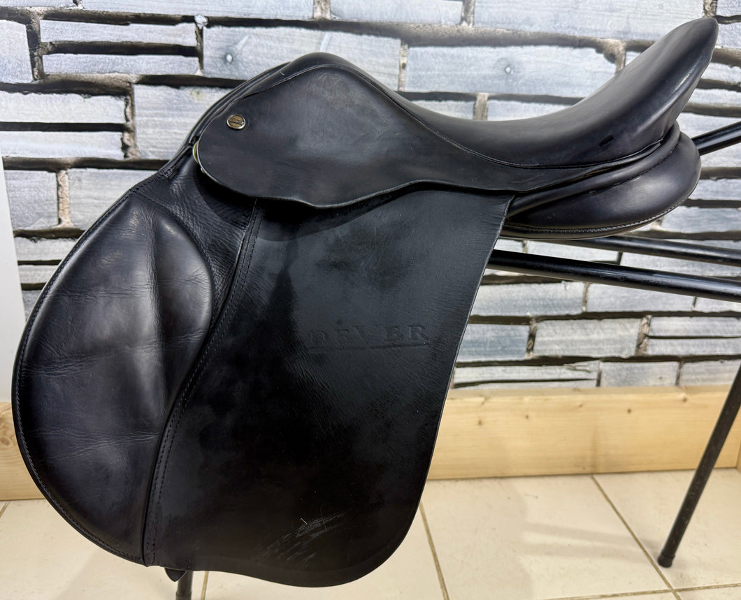 17” Wide Dever Cob GP Saddle - Black