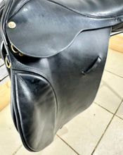 Load image into Gallery viewer, 17” Wide Ideal Classic GP Saddle - Black