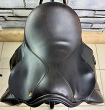 Load image into Gallery viewer, 15” Medium-Wide/XW Equxtra Serpent WH Pony Show Saddle - Changeable Gullet - Brown