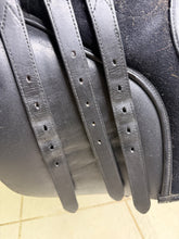 Load image into Gallery viewer, 16 1/2” MW/Changeable Gullet Bates Caprilli GP Saddle - Black - Adult Size Flap - with Cair