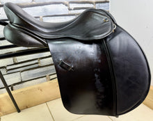 Load image into Gallery viewer, 17 1/2” XW Silhouette Cob WH/VSD/GP Saddle - Black
