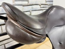Load image into Gallery viewer, 17-17 1/2” MW Paul Jones Jump Saddle - Brown