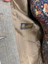 Load image into Gallery viewer, Swaine Adney Brigg Ladies Tweed Jacket - Size 36 - Brown Wool Tweed - Hunter/Hacking/Showing M&amp;M