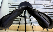 Load image into Gallery viewer, 17” XXW Thorowgood Maxam GP Saddle - Black - Extra Extra Wide -