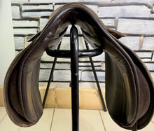 Load image into Gallery viewer, 16” XW Fylde English Pony WH/Show Saddle - Brown