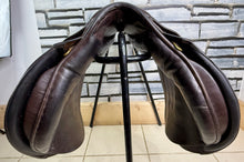 Load image into Gallery viewer, 17” Wide Jeffries Falcon Hawk Event GP Saddle - Brown