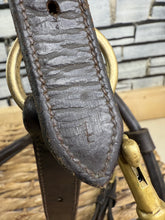 Load image into Gallery viewer, S/H Leather Clip Throat Headcollar - Full - Brown/Brass