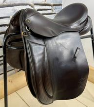 Load image into Gallery viewer, 17” Medium Woodseaves WH Saddle - Brown
