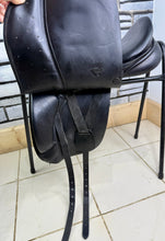 Load image into Gallery viewer, 17 1/2” Medium Spalding Britanica Elite Dressage Saddle - Black