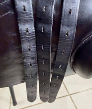 Load image into Gallery viewer, 17 1/2” MW Albion Kontrol Jump Saddle - Brown - Super Secure Big Blocks
