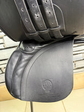 Load image into Gallery viewer, 15 1/2” Wide Ideal Classic Pony GP Saddle - Black