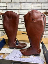 Load image into Gallery viewer, Ariat Challenge Contour Square Toe Field Zip Boot - UK 7 XW