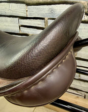 Load image into Gallery viewer, 17” MW Ideal/NSC Monarch Event VSD/GP Saddle - Brown
