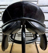 Load image into Gallery viewer, 15” Wide Forrester Pony GP Saddle - Black - Deep Seat, Good Blocks - English Made
