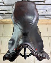 Load image into Gallery viewer, 17 1/2” MW Albion Kontrol Jump Saddle - Brown - Super Secure Big Blocks