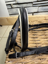 Load image into Gallery viewer, S/H Sue Carson Hidden Flash Padded Comfort Bridle-Black/White