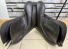 Load image into Gallery viewer, 17” MW Farrington/Derby House GP Saddle - Brown