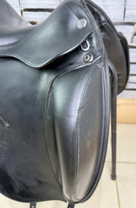 17” Medium Prestige Engelke D2 Dressage Saddle - Black