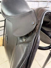 Load image into Gallery viewer, 17 1/2” 30/MW Stubben Roxanne GP/Jump Saddle -Brown- Diamonte &amp; Patent Trim 2025