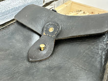 Load image into Gallery viewer, S/H Leather Sandwich/Saddle Bag - Brown