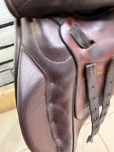 Load image into Gallery viewer, 17 1/2” XW Frank Baines Enduro GP Saddle - Brown - Endurance/Trec