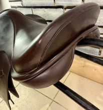 Load image into Gallery viewer, 17” Wide-XW Ideal H&amp;C Cob GP/WH Saddle - Brown