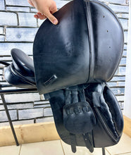 Load image into Gallery viewer, 17” Wide-XW Dever Cob GP Saddle - Black
