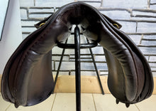 Load image into Gallery viewer, 17” Wide Jeffries Stamford WH Saddle - Brown