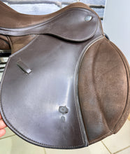 Load image into Gallery viewer, 17” MW/Changeable Gullet Thorowgood Cob Plus GP Saddle - Brown