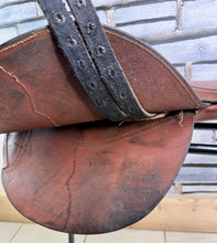Load image into Gallery viewer, 17” Futurity Full Tree Racing Saddle - Tan - Soft Foam Panels