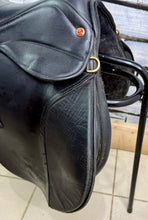 Load image into Gallery viewer, 16” MW Saddle Company Pony GP Saddle - Black - Changeable Width on a Press