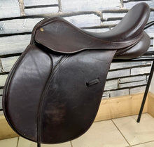 Load image into Gallery viewer, 17 1/2” MW Saferide English GP Saddle - Brown