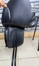 Load image into Gallery viewer, 16 1/2” XW Kes English Dressage Saddle - Black