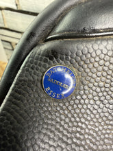 Load image into Gallery viewer, 17 1/2” Wide Ideal/Batchelors Suzannah Dressage Saddle - Black