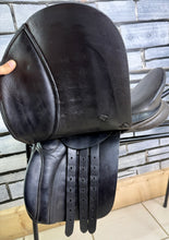 Load image into Gallery viewer, 16” Medium Farrington Pony GP Saddle - Black