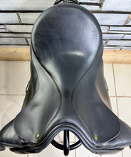 Load image into Gallery viewer, 17 1/2” Wide-XW Ideal Suzannah Dressage Saddle - Black - Excellent Condition - Big Blocks