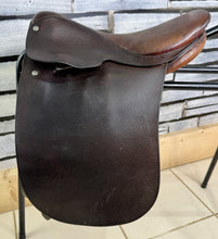 Load image into Gallery viewer, 14 1/2” Medium Fylde Saddlery Lead Rein Show Saddle - Brown